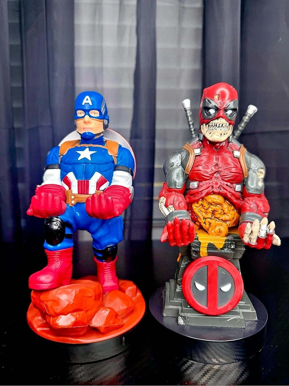 Marvel Gallery Deadpool and Captain America figures Superhero Figure Set